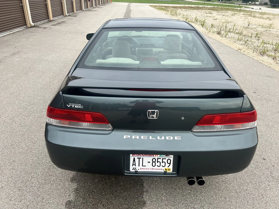 1997 Honda Prelude 5th Gen - Image 11 of 31