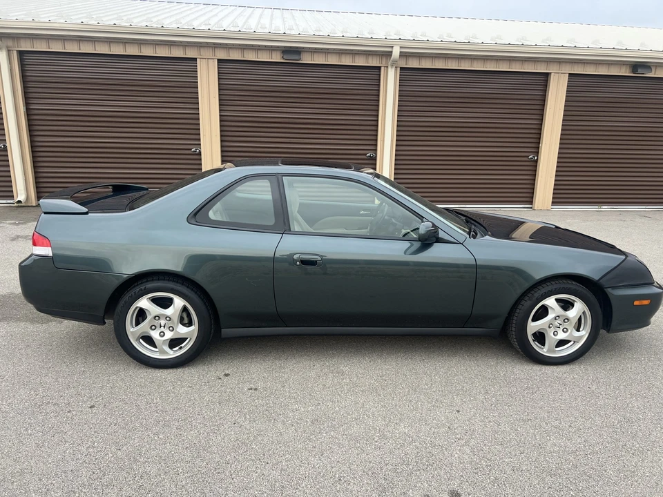 1997 Honda Prelude 5th Gen - Image 13 of 31