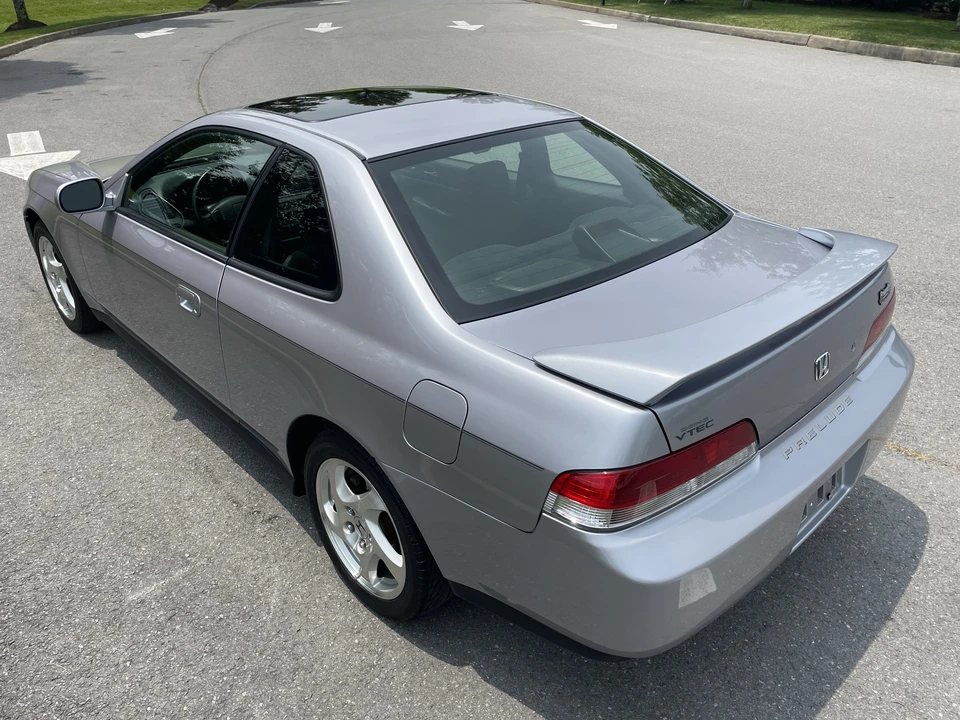1997 Honda Prelude 5th Gen - Image 18 of 31