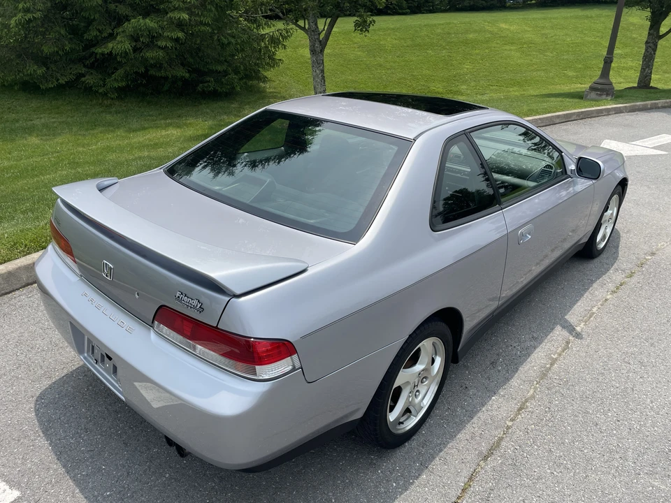 1997 Honda Prelude 5th Gen - Image 19 of 31