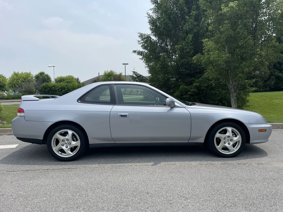 1997 Honda Prelude 5th Gen - Image 9 of 31