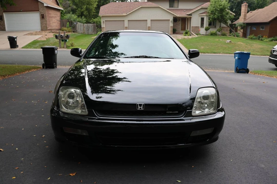1997 Honda Prelude 5th Gen - Image 9 of 16