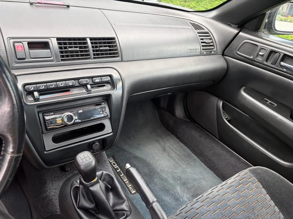 1997 Honda Prelude 5th Gen - Image 10 of 19