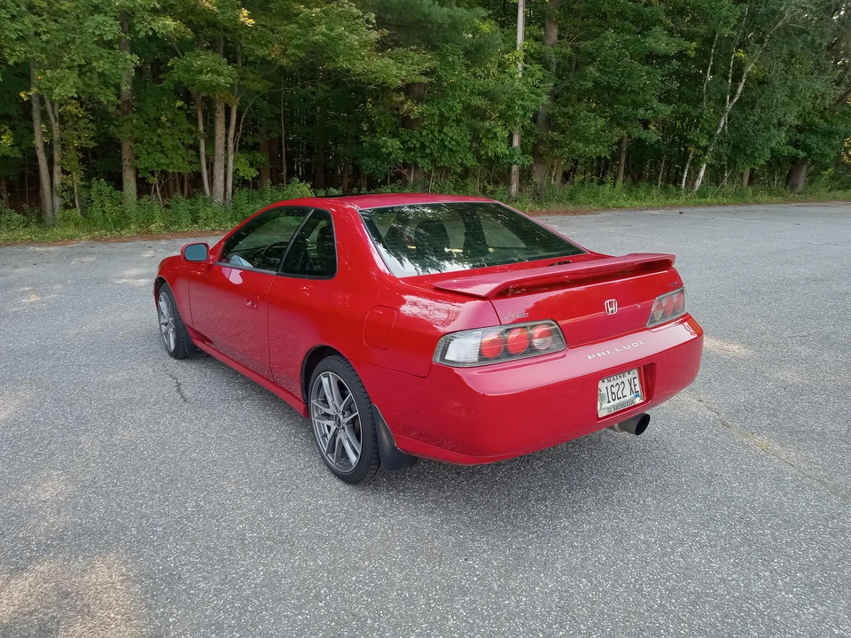 1997 Honda Prelude 5th Gen - Image 13 of 31