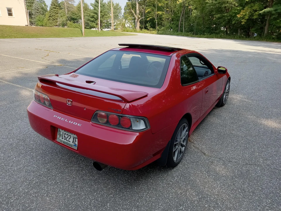 1997 Honda Prelude 5th Gen - Image 17 of 31