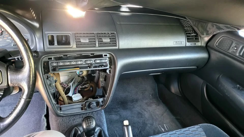 1997 Honda Prelude 5th Gen - Image 12 of 13