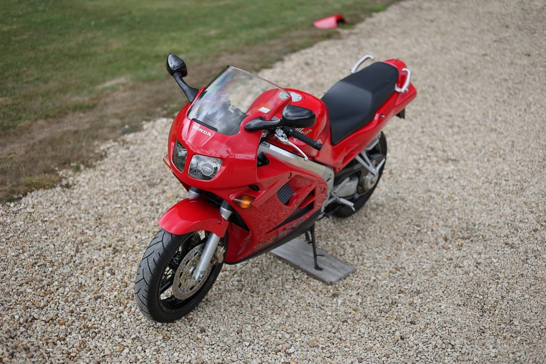 1997 Honda VF & VFR - Image 10 of 30