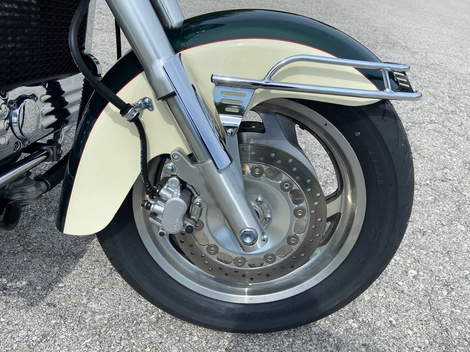 1997 Honda Gold Wing - Image 14 of 31