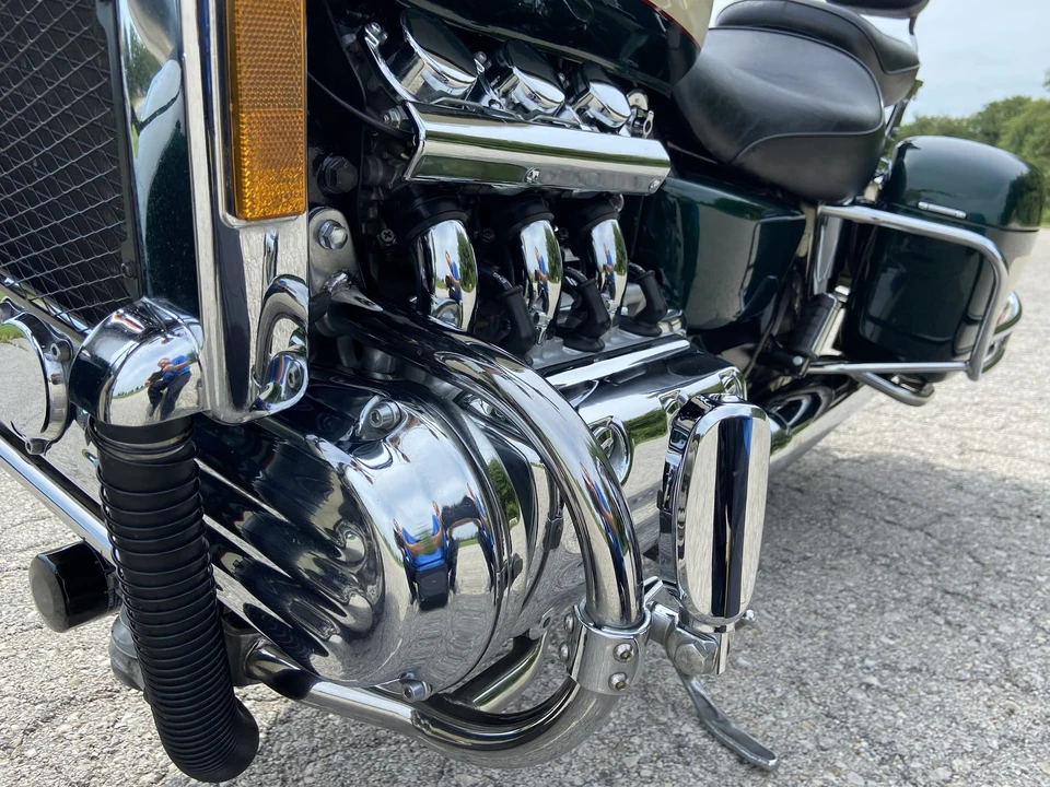 1997 Honda Gold Wing - Image 29 of 31