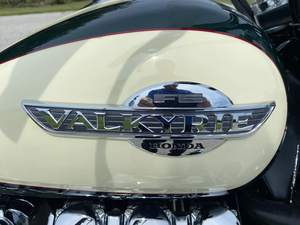1997 Honda Gold Wing - Image 22 of 31