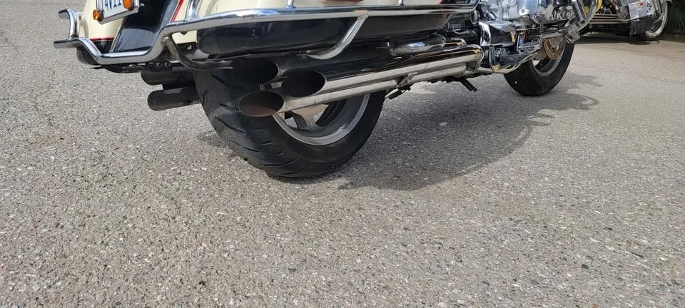1997 Honda Gold Wing - Image 6 of 7