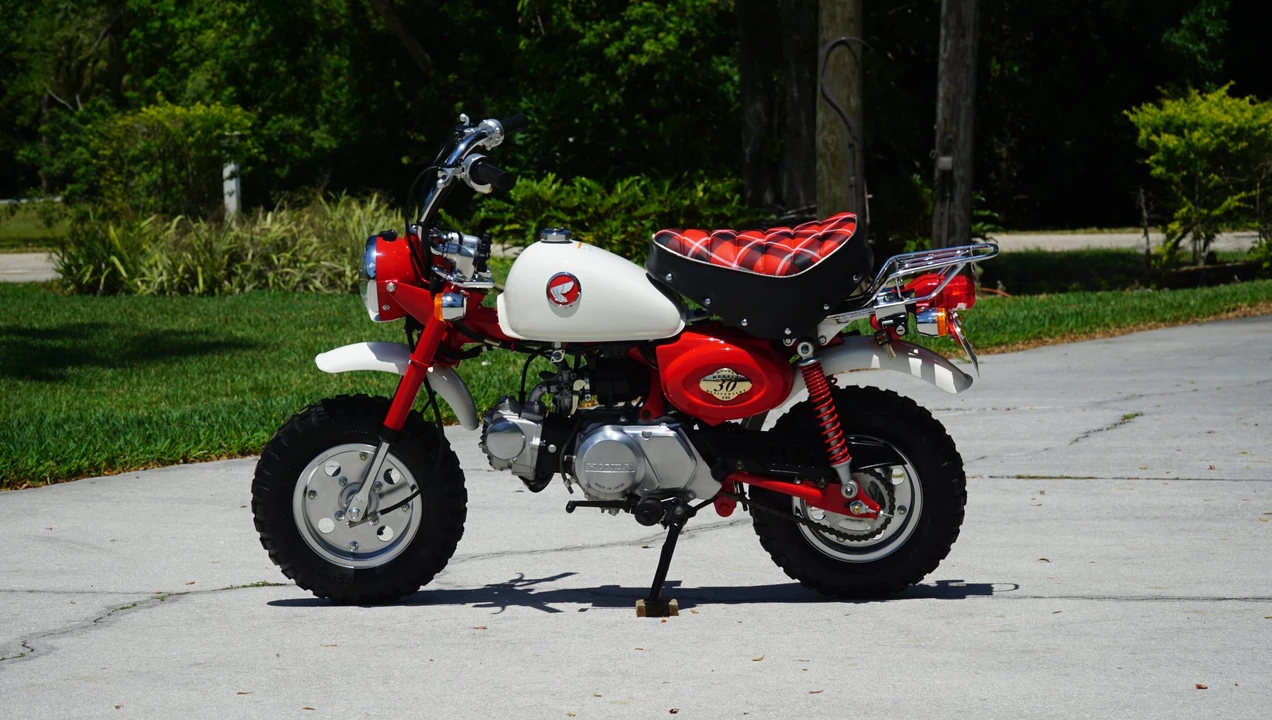1997 Honda Motorcycles - Image 28 of 31