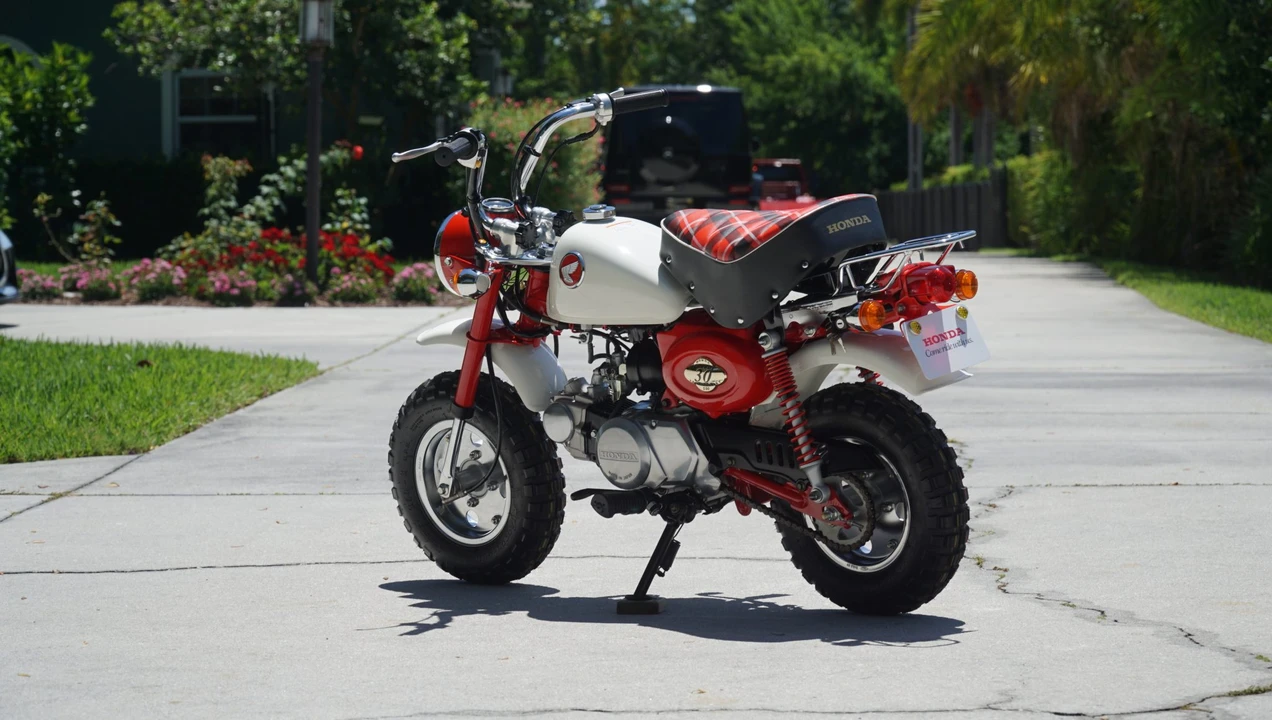 1997 Honda Motorcycles - Image 25 of 31
