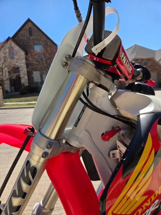 1997 Honda CR - Image 4 of 5