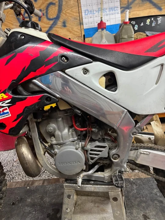 1997 Honda CR - Image 5 of 7