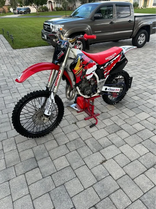 1997 Honda CR - Image 10 of 10