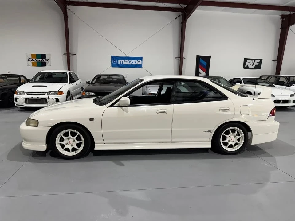 1997 Acura Integra Type R 3rd Gen - Image 2 of 20