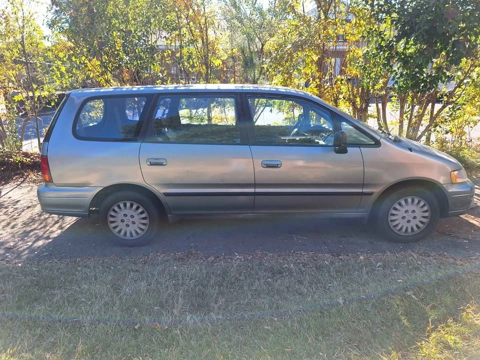 1997 Honda Odyssey - Image 2 of 10