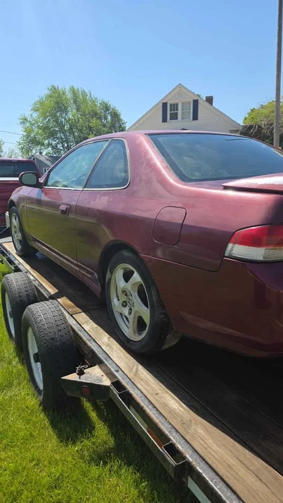1997 Honda Prelude 5th Gen - Image 2 of 9