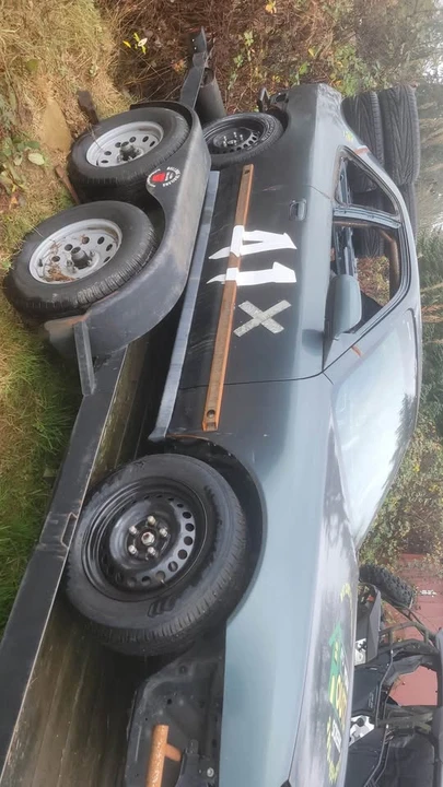 1997 Honda Prelude 5th Gen - Image 2 of 11