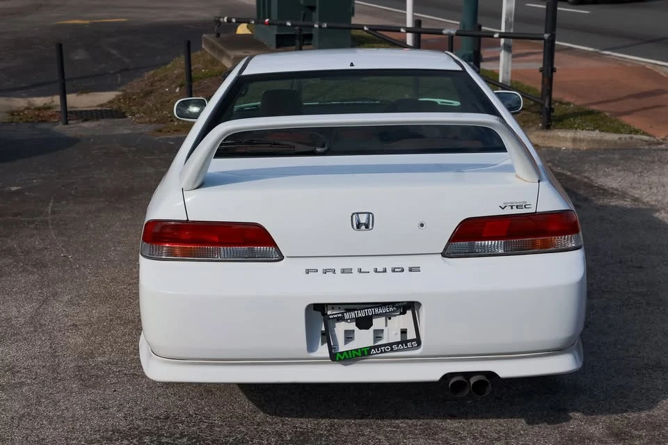 1997 Honda Prelude 5th Gen - Image 11 of 14