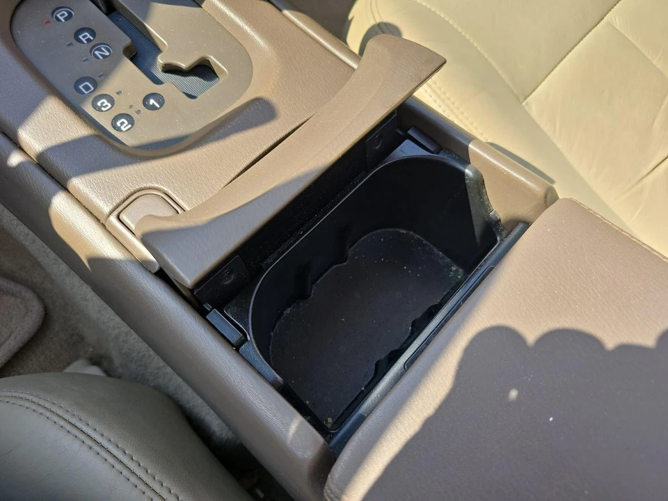 1997 Infiniti J30 - Image 24 of 31