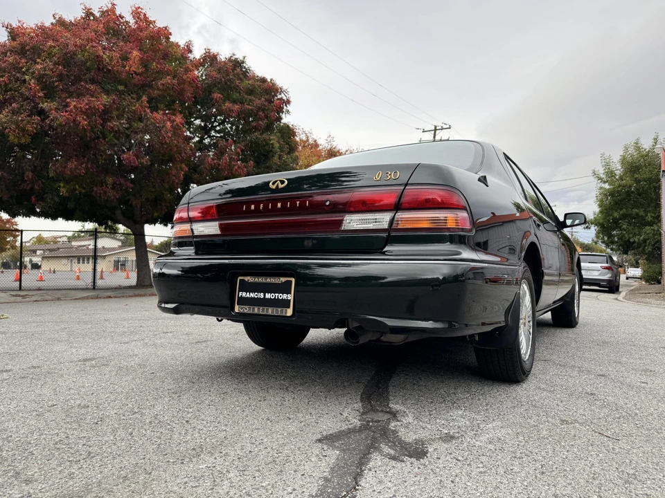 1997 Infiniti I30 1st Gen - Image 8 of 31