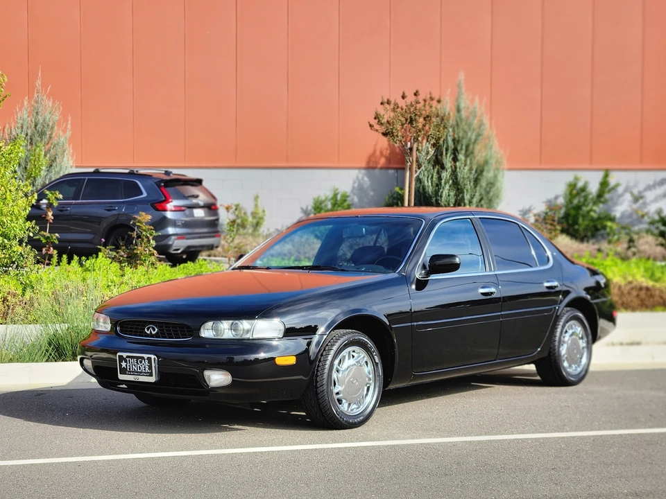 1997 Infiniti J30 - Image 5 of 31