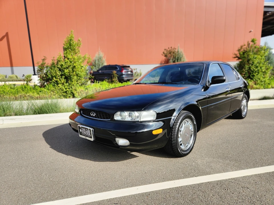 1997 Infiniti J30 - Image 6 of 31