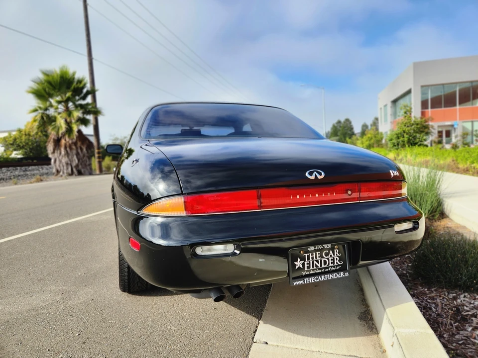 1997 Infiniti J30 - Image 21 of 31