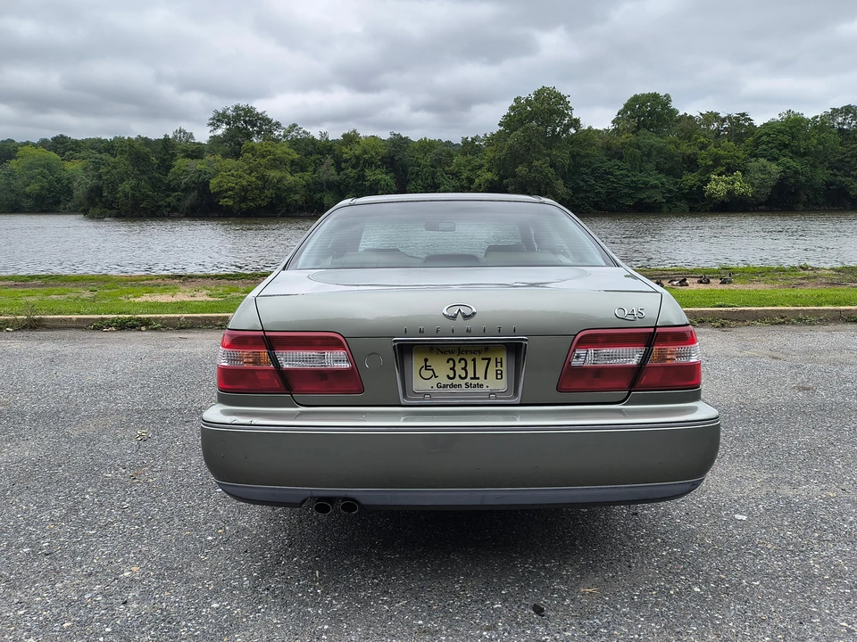 1997 Infiniti Q45 2nd Gen - Image 10 of 31
