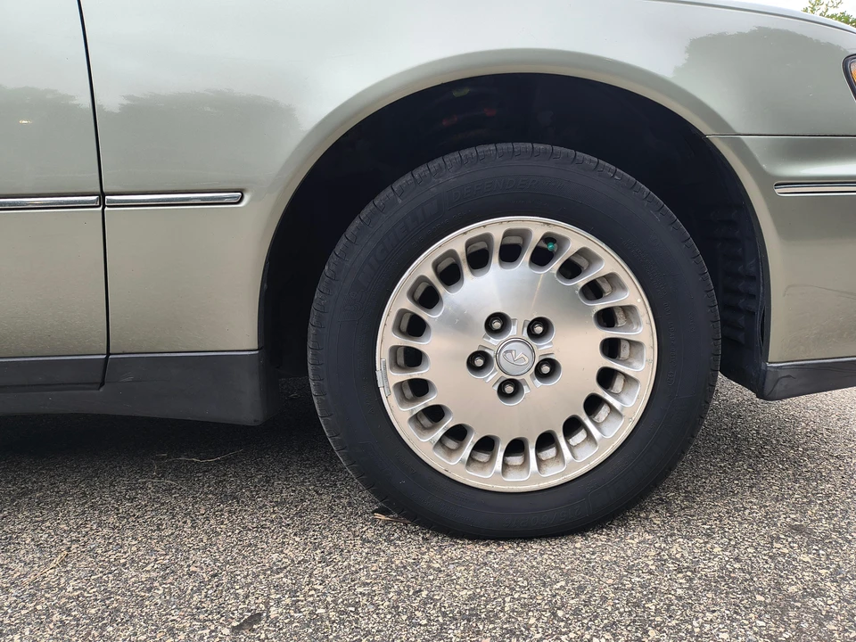 1997 Infiniti Q45 2nd Gen - Image 30 of 31