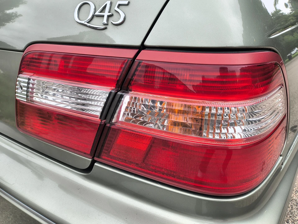 1997 Infiniti Q45 2nd Gen - Image 21 of 31
