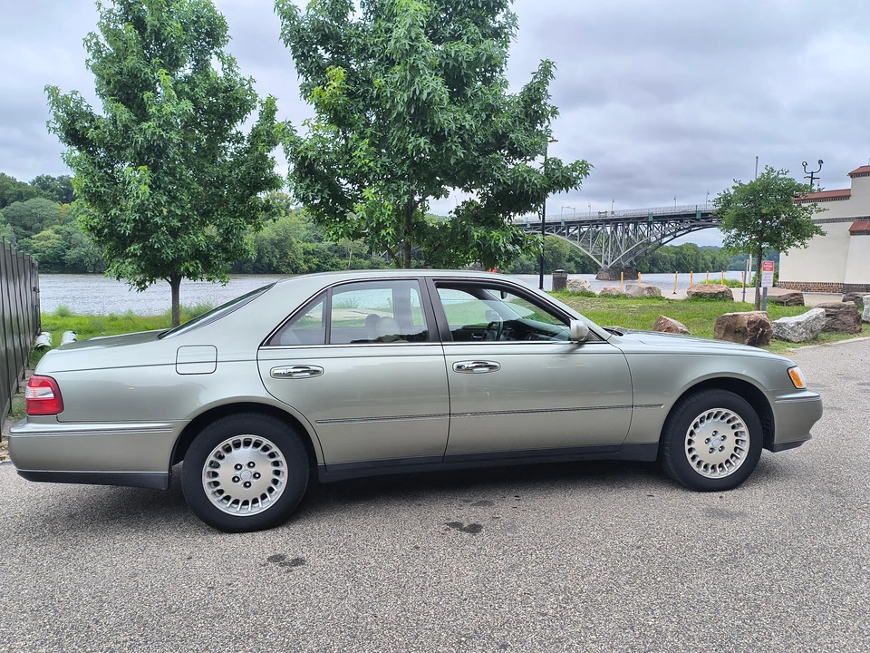 1997 Infiniti Q45 2nd Gen - Image 14 of 31