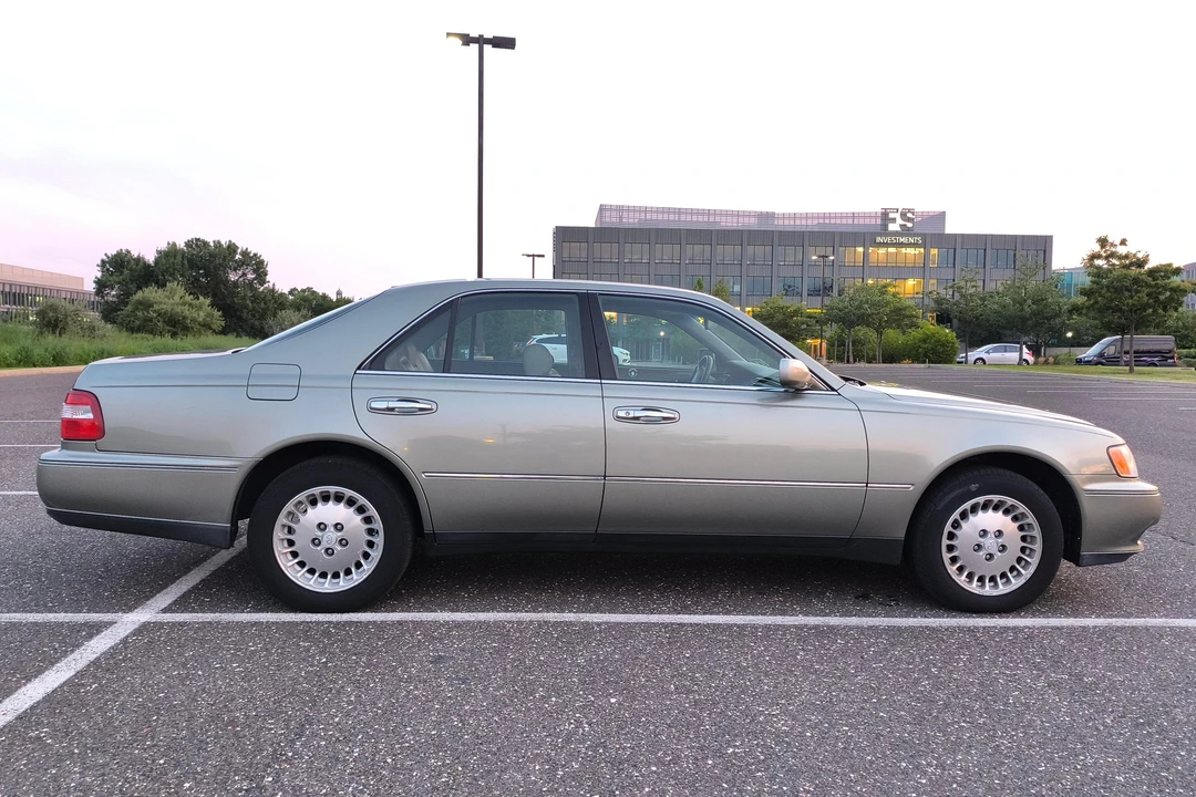 1997 Infiniti Q45 2nd Gen - Image 3 of 31