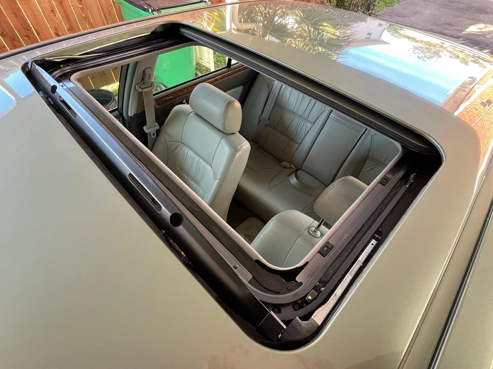 1997 Infiniti Q45 2nd Gen - Image 30 of 31