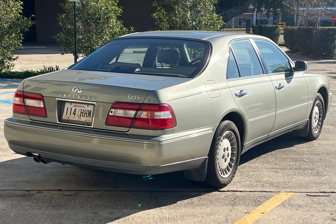 1997 Infiniti Q45 2nd Gen - Image 4 of 31