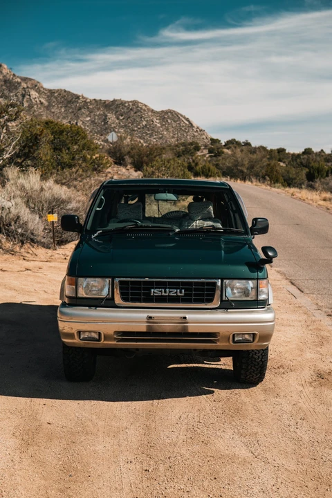 1997 Isuzu Trooper - Image 14 of 31