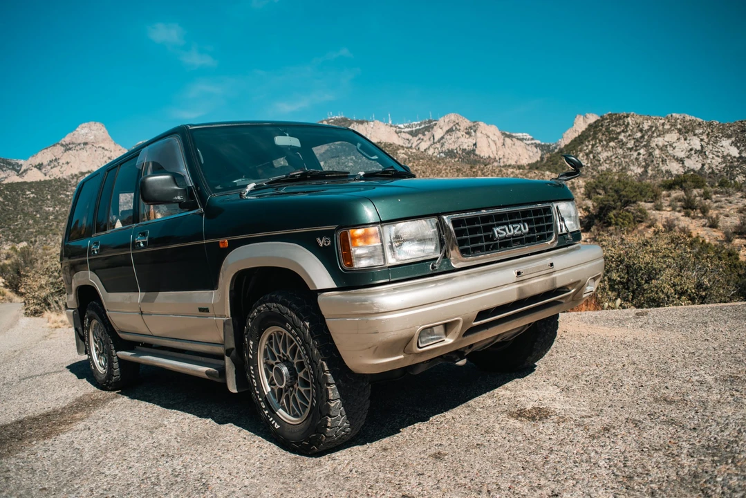 1997 Isuzu Trooper - Image 19 of 31