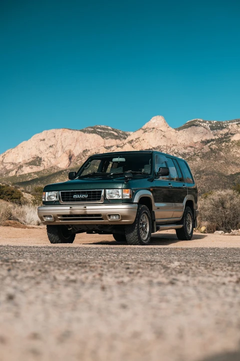 1997 Isuzu Trooper - Image 9 of 31