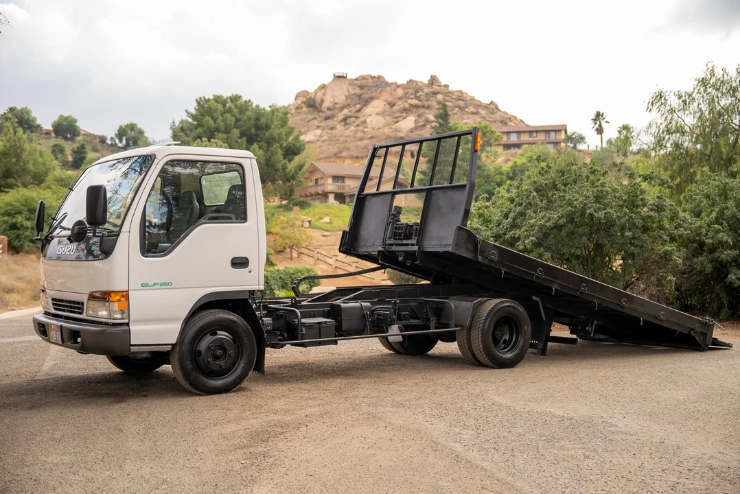1997 Isuzu Elf - Image 21 of 31