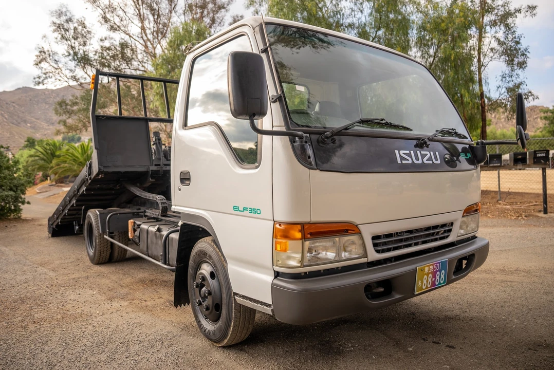 1997 Isuzu Elf - Image 8 of 31