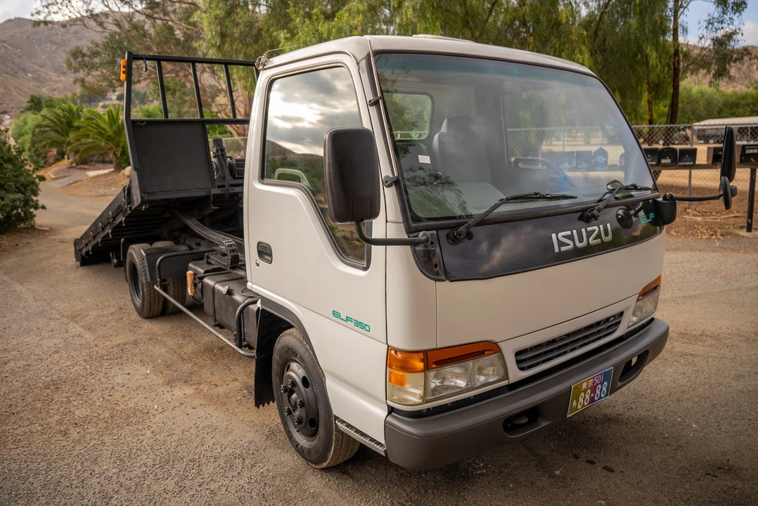 1997 Isuzu Elf - Image 9 of 31
