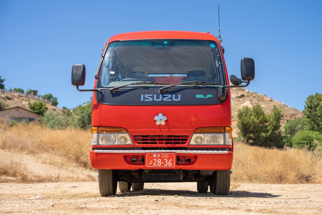 1997 Isuzu Elf - Image 6 of 31