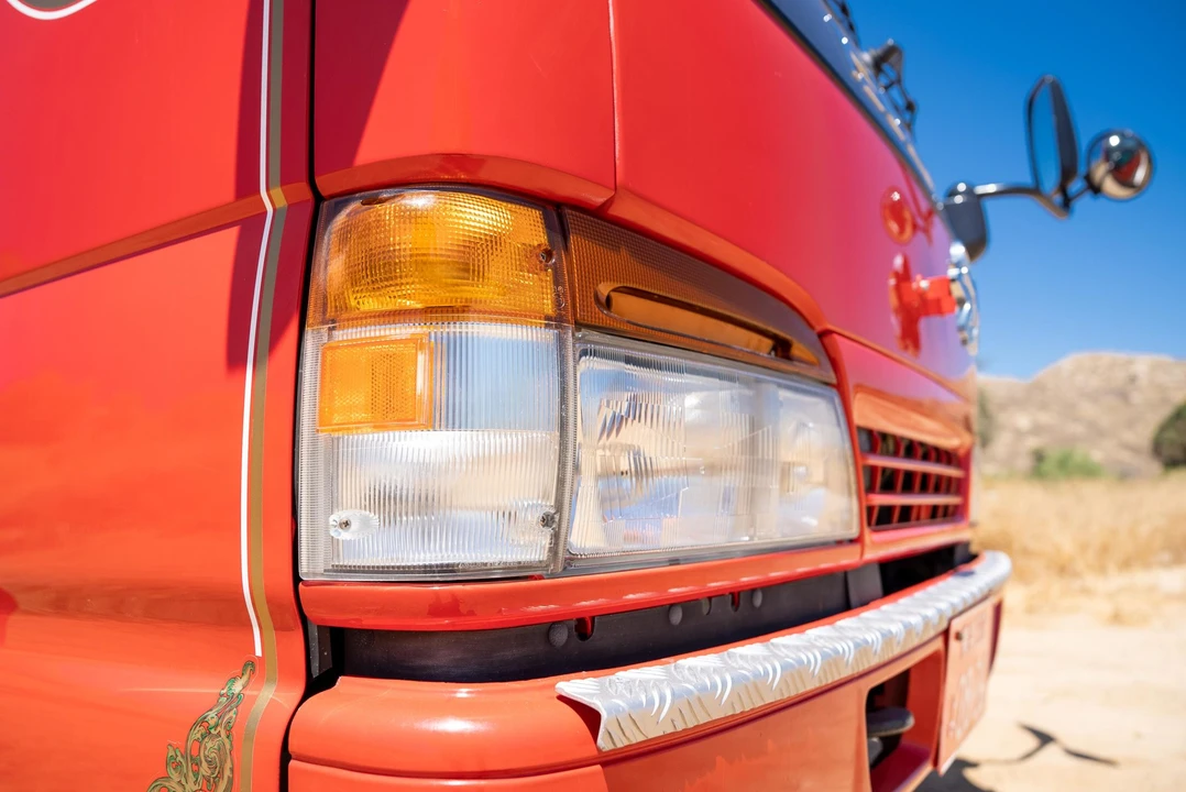 1997 Isuzu Elf - Image 28 of 31