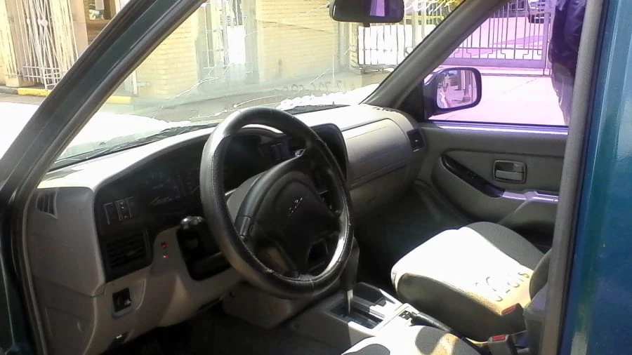 1997 Isuzu Rodeo - Image 4 of 4