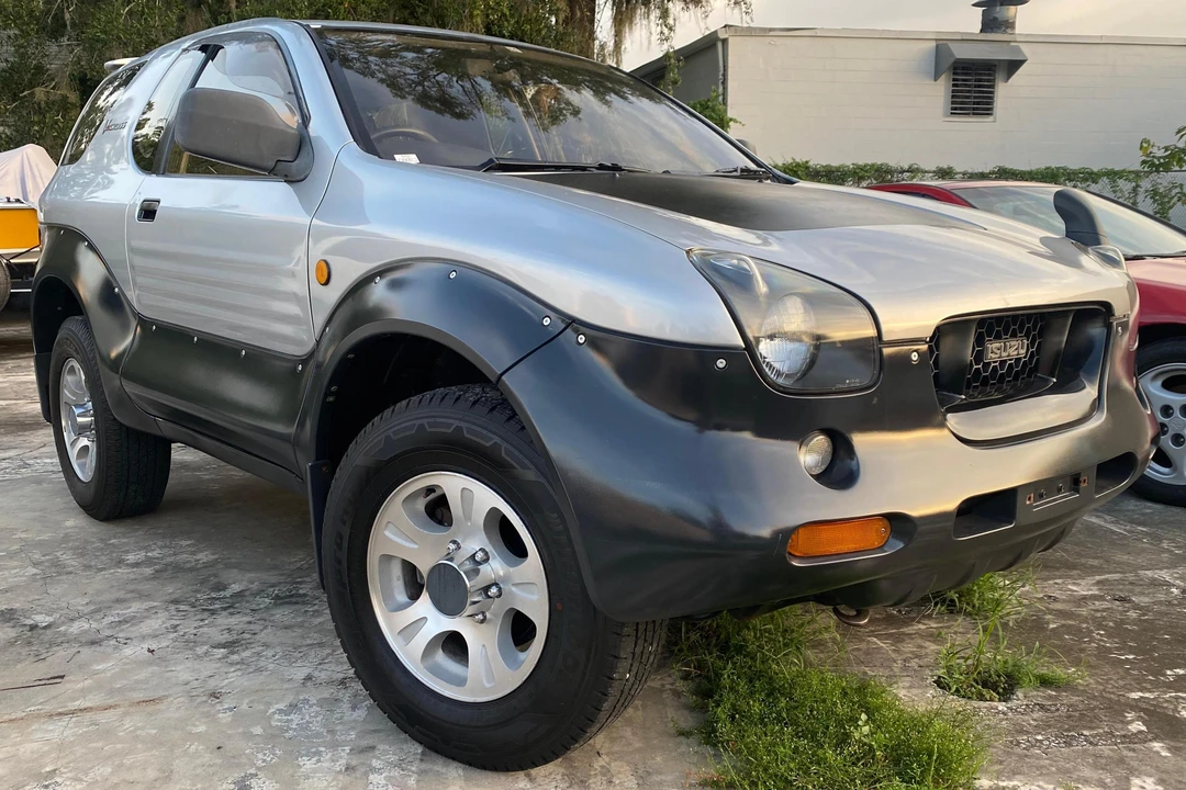 1997 Isuzu VehiCROSS - Image 3 of 31