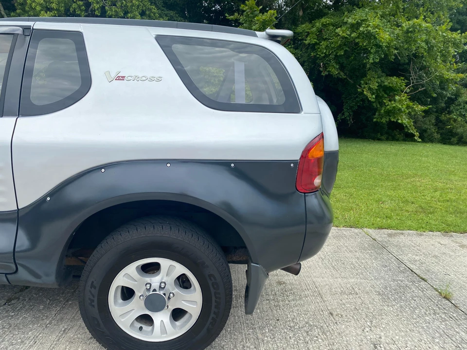 1997 Isuzu VehiCROSS - Image 24 of 31