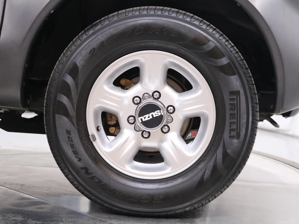 1997 Isuzu VehiCROSS - Image 19 of 31