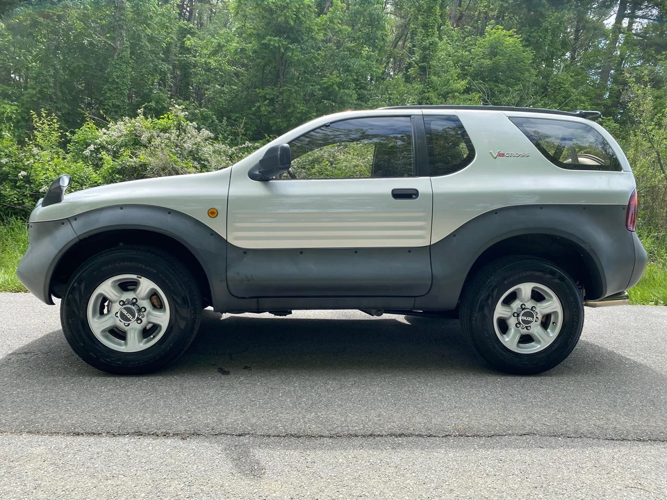 1997 Isuzu VehiCROSS - Image 9 of 31